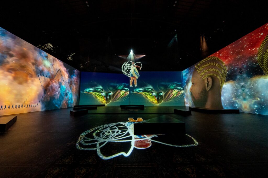 Holographic Experiences